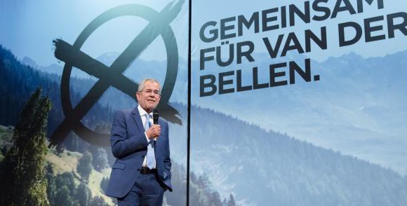 Celebrem la victòria del candidat verd Van der Bellen per davant de l’extrema dreta a Àustria