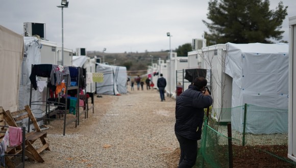 Preguntamos a la Comisión Europea a raíz del primer caso de Covid en el campo de refugiados de Moria